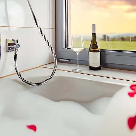 Hotel Weinblick & Weingut Grafinger