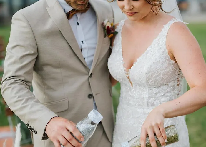 Weinblick & Weingut Grafinger Hotel Senftenberg