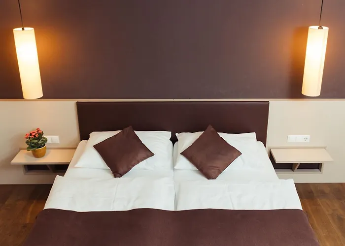 Hotel Weinblick & Weingut Grafinger Senftenberg